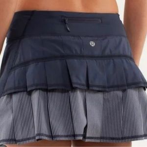 Lululemon Pacer Setter Skirt, Size 4/ Navy